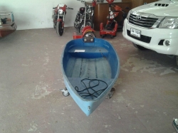 Small fiberglass boat 2.90 meter