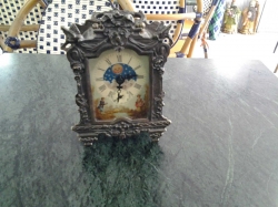 Mechnical art deco bronze mantel clock