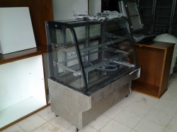 Sanden intercool cake display