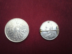 Elizabeth II coin & victoria 1887th century