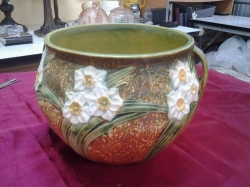 Roseville Pottery Jonquil Jardiniere