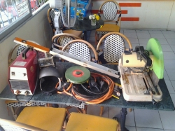 Job lot of hardware including welder, spirit levels, cutter and Stanley angle grinder