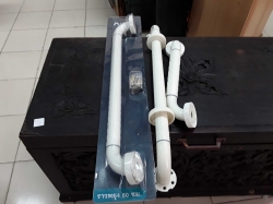 Safety bar for bathroom