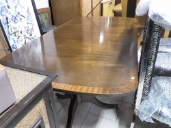 Antique Victorian double pedestal walnut veneer dining table