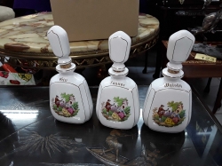 3 Decanter whiskey gin cogan
