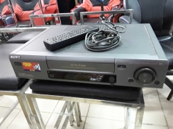 Sony VDO player with remote in office