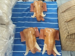 3x ceramic elephants