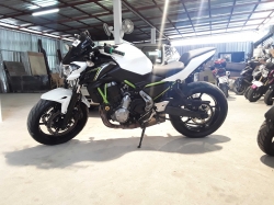KAWASAKI Z650 (2009)