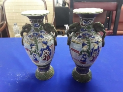 A pair of Chinese vases