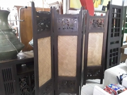 Wooden screen