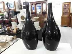 A pair of black color large xeramic vases