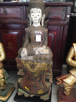 18 century carved from the singer of the wood