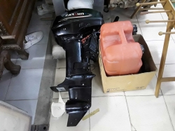 Boat engine with accessories 15 HB