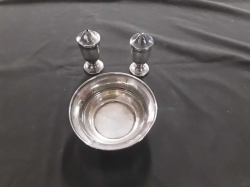 Silver salt and pepper