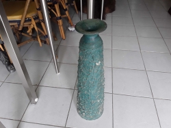 A vases