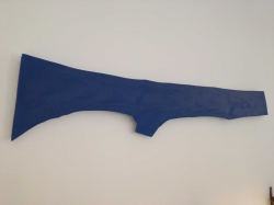 Natural wooden panel - blue Klein