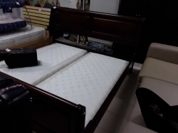 King size bed