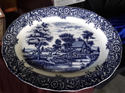 Large Blue & white dish