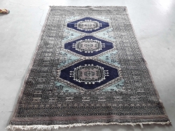 Large carpet 127x197cm