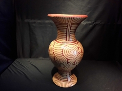 Ban Chiang pottery vase