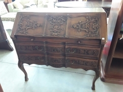Oak hand carved bureau with size 104x77x94 cm.