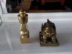 Brass lucky Chinese lion & coin box