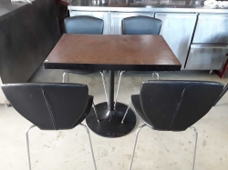 Table with 4 chairs 60×90cm