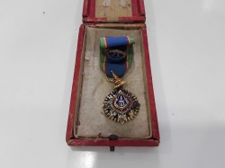 The Most Noble Order of the Crown of Thailand multi-piece construction,unusual very rare superb antique marked, silber, enamel and silber gilt early very old excellent example of the medal with amazing patina in an antique box