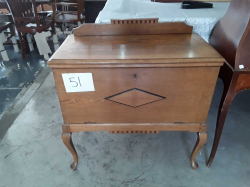 Wooden table (51)41×81×86cm
