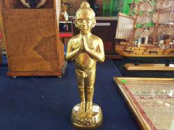 Ai Khai Wat Chedi Nakhon Si Thammarat statue