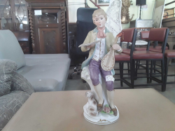 Very nice porcelain capodimonte musician & his dog