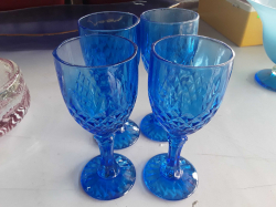 4x blue crystal glasses