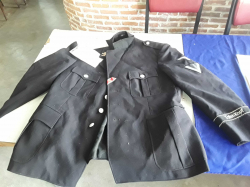 SS Officer WW2 famous Totenkopf division jacket with honor insignia