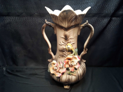Capodimonte style flora vase (some damage)