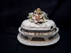 Capodimonte Italian flora Tureen with tray (some damage )