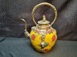 Chinese tea pot
