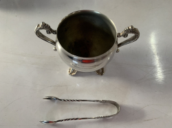 Silver plate Sugar Bowl with Nip By Sheffeld Silver Smith M.Nodder