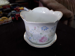 A royal winton planter and base