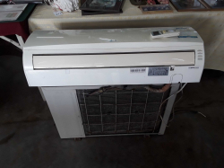 LG Air con 12000BTU with Remote