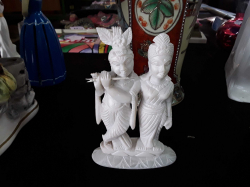 Marble 2 figures in costume