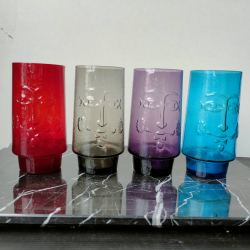 A set of 4 fancy color glasses