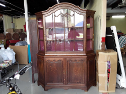 Oak Display cabinet with 2keys 35x140x203cm