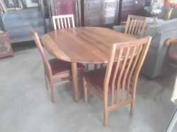 Round table with 4 chairs