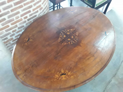 Inlaid Round table 90x120x65cm