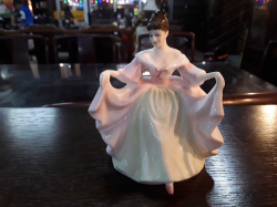 1970 Royal Doulton 'SARA'
Ref.112 B.2