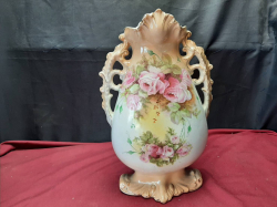 Large Victorian Vase 
Ref.241 B.4 
