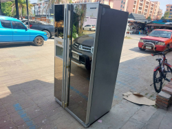 Samsung 2 door Fridge freezer. Compressor good, copper pipe need fix