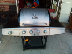 Stainless steel gas BBQ 