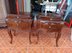 A Pair of Classic Bedside . (New)
B.2