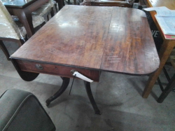 Georgian Pembroke Table.
W.
Ref.36 B.5